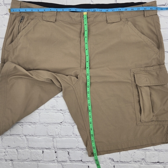 Men's Tan Duluth Trading Co. Cargo Shorts SIZE:2XL - Picture 5 of 9